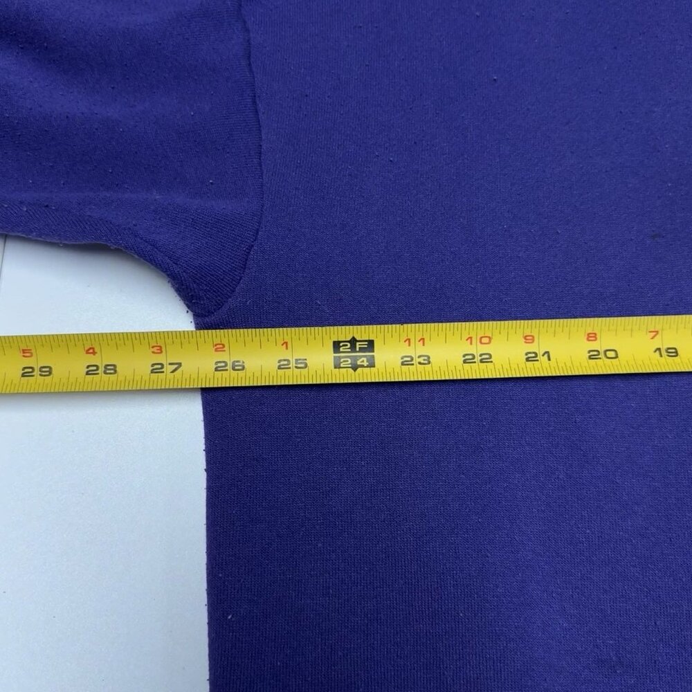 Vintage Winnie The Pooh Sweatshirt Oversized L Purple Crew Neck Cartoon 90s Y2K - Picture 16 of 16